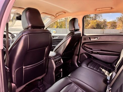 Used 2023 Ford Edge SEL image 18