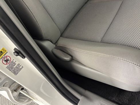 Used 2014 Toyota Tacoma 4x4 Double Cab image 32