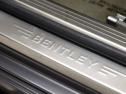 Used 2018 Bentley Flying Spur V8 AWD/4WD image 17