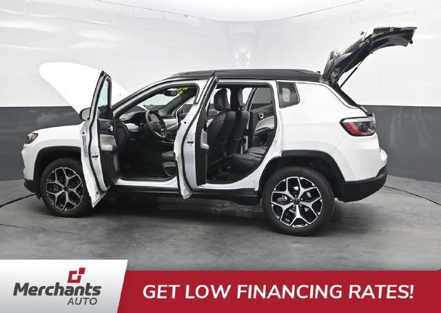 Used 2025 Jeep Compass Limited AWD/4WD image 45