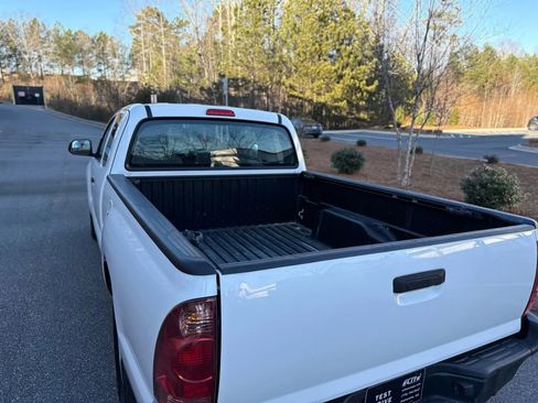 Used 2015 Toyota Tacoma 2WD Access Cab image 7