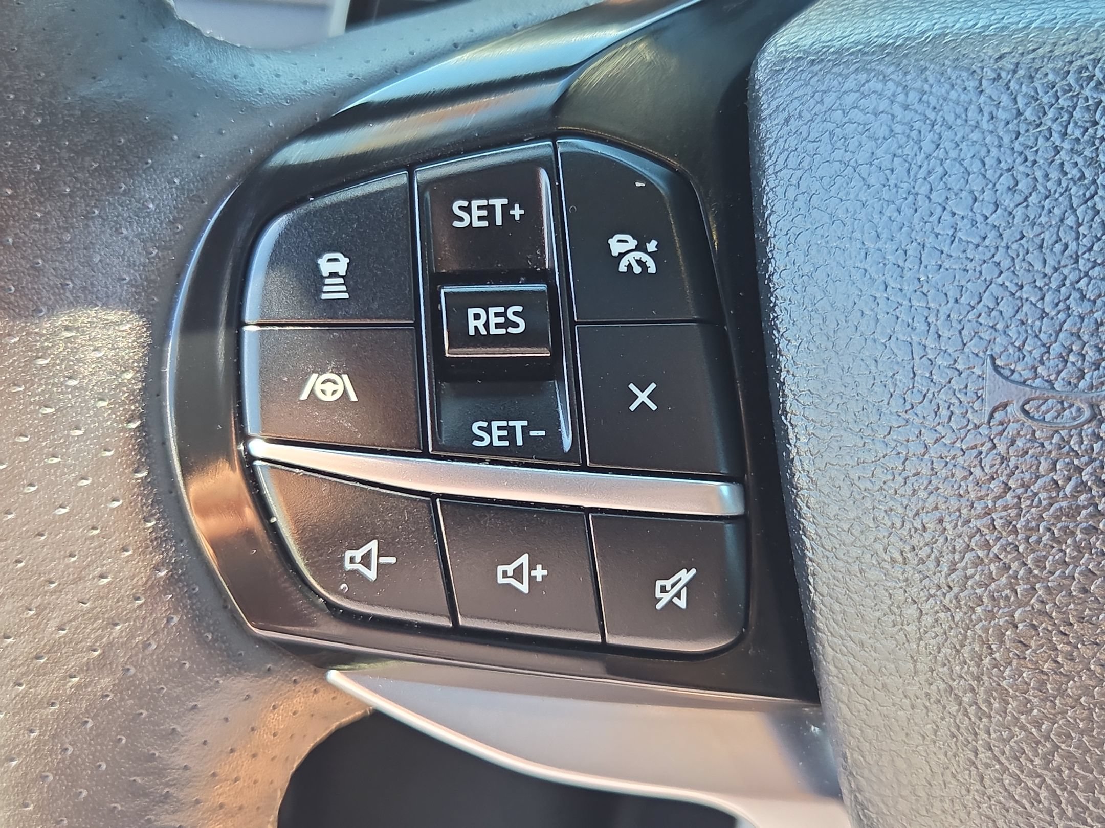 Used 2024 Ford Explorer ST w/ Equipment Group 401A AWD/4WD image 20