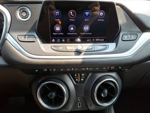 Used 2020 Chevrolet Blazer LT FWD image 17