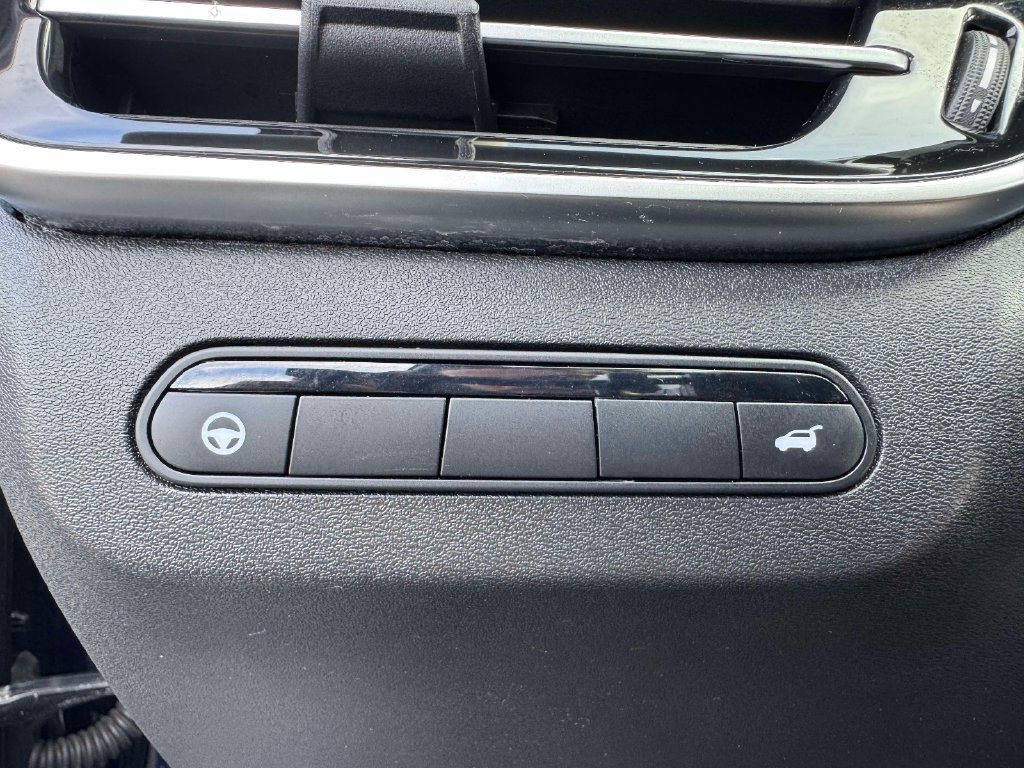 Used 2025 INFINITI QX60 Luxe AWD/4WD image 23