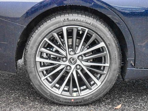 New 2025 Lexus ES 350 w/ Premium Package image 10