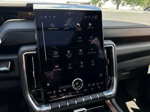 New 2026 GMC Yukon Denali w/ Denali Reserve Package AWD/4WD image 29