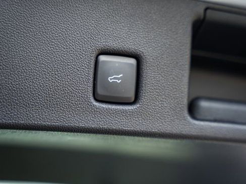 New 2025 Ford Escape SE w/ PHEV Premium Package image 18