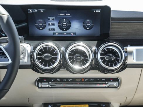 New 2026 Mercedes-Benz GLB 250 4MATIC image 14
