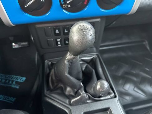 Used 2007 Toyota FJ Cruiser 4WD w/ Upgrade Pkg 2 image 15