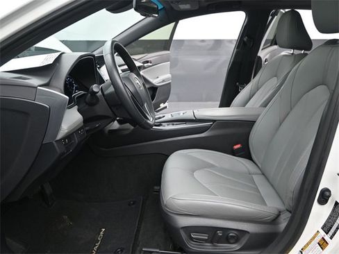 Used 2021 Toyota Avalon XLE image 15