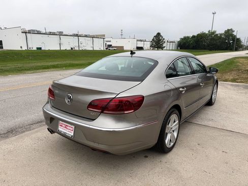 Used 2013 Volkswagen CC Sport FWD image 5