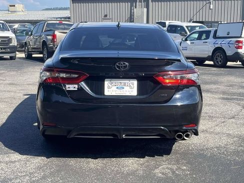 Used 2021 Toyota Camry SE FWD image 5