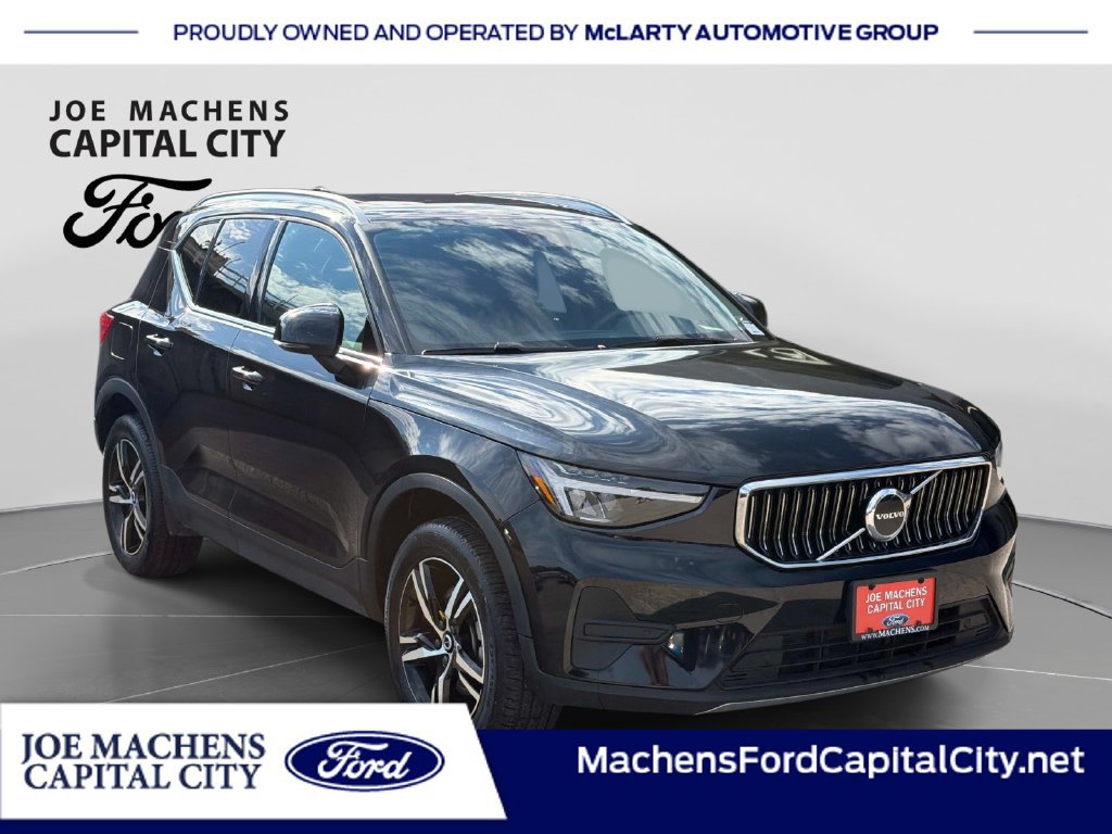 Used 2025 Volvo XC40 B5 Core AWD/4WD 360° Tour