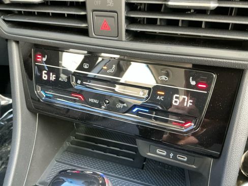 New 2026 Volkswagen Jetta SE image 17