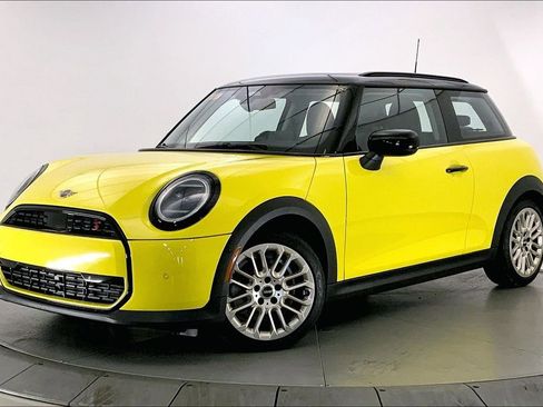 Certified 2025 MINI Cooper S image 11