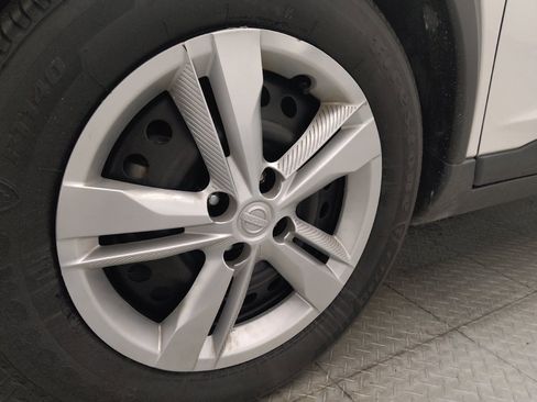 Used 2021 Nissan Kicks S FWD image 31