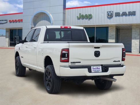 Used 2024 RAM 2500 Laramie w/ Night Edition AWD/4WD image 4
