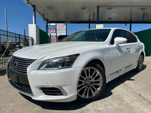Used 2013 Lexus LS 460 LS 460 Sedan 4D w/ Comfort Pkg image 2