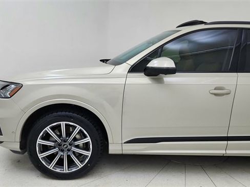 Used 2023 Audi Q7 2.0T Premium Plus w/ Premium Plus Package image 9