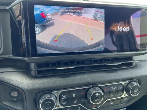 Used 2024 Jeep Wrangler Unlimited Sport AWD/4WD image 15