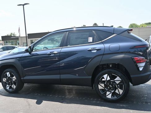 Used 2025 Hyundai Kona SEL image 4