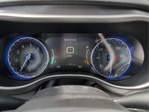 New 2026 Chrysler Pacifica Select image 12