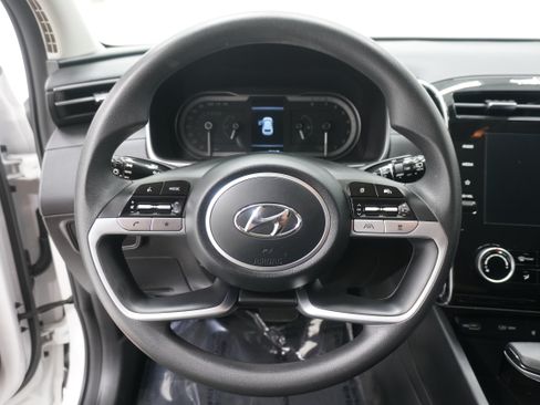 Used 2023 Hyundai Tucson SEL FWD image 16