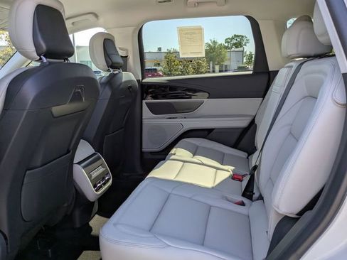 New 2026 Lincoln Nautilus Premier AWD/4WD image 14