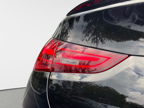 Used 2024 Mercedes-Benz GLE 53 AMG 4MATIC Coupe image 11