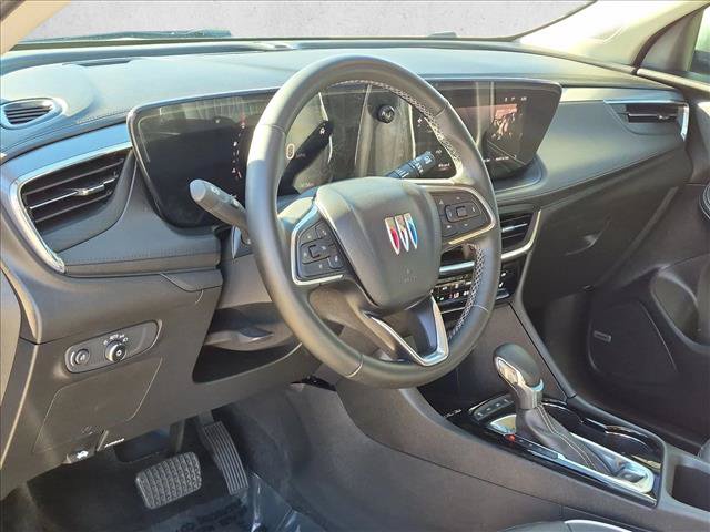 Used 2025 Buick Encore GX Avenir w/ Avenir Technology Package AWD/4WD image 10