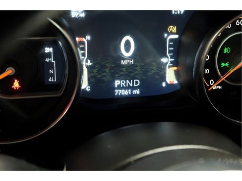Used 2020 Jeep Wrangler Unlimited Sahara AWD/4WD image 13