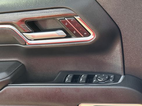 Used 2024 Chevrolet Silverado 1500 LTZ AWD/4WD image 26