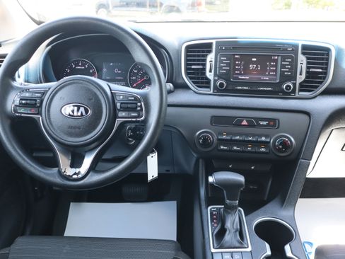 Used 2017 Kia Sportage LX w/ LX Popular Package FWD image 12