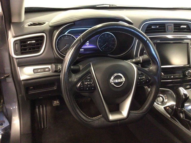 Used 2023 Nissan Maxima SV w/ Floor Mat Group FWD image 18