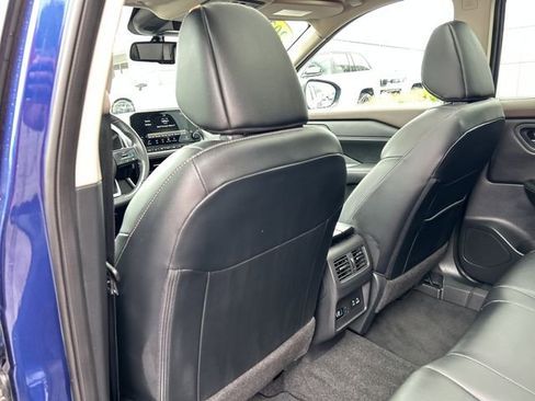 Used 2023 Nissan Rogue SL w/ SL Premium Package AWD/4WD image 18