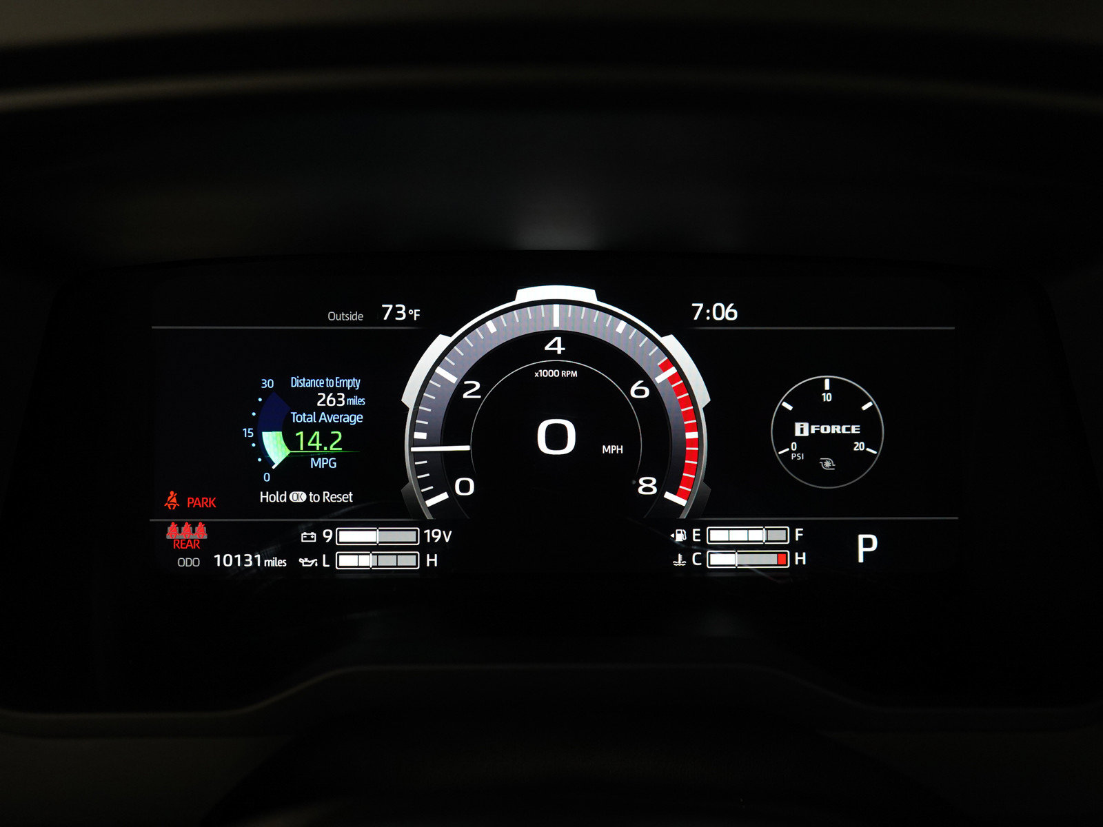 Used 2025 Toyota Tundra Limited AWD/4WD image 23