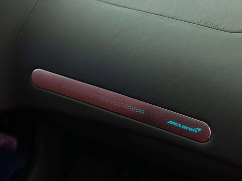 Used 2023 McLaren GT image 19