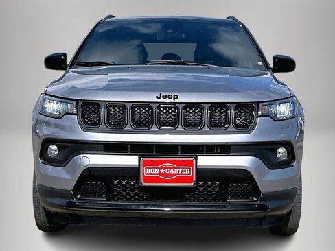 Used 2023 Jeep Compass Altitude image 3
