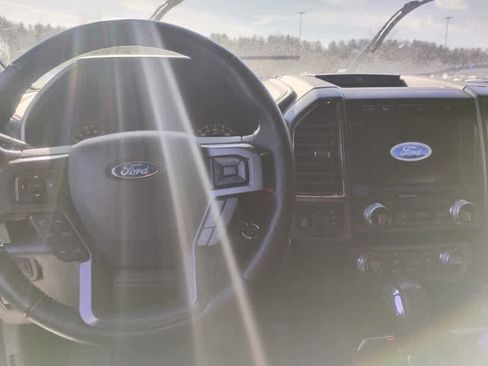 Used 2020 Ford F150 Lariat w/ Equipment Group 502A Luxury image 7