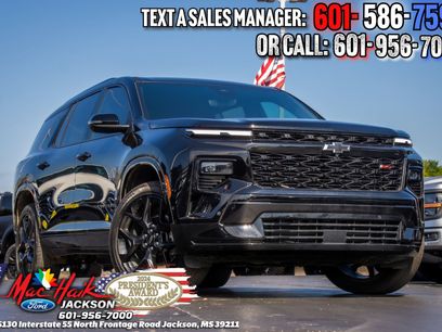 Used 2025 Chevrolet Traverse RS