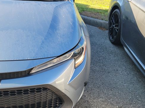 Used 2021 Toyota Corolla LE image 3