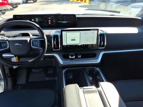 New 2025 Ford Expedition Tremor image 18