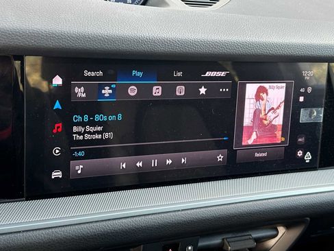 Certified 2025 Porsche Cayenne Coupe image 19