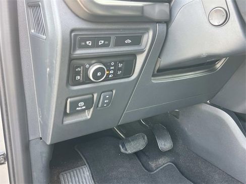 Used 2024 Ford F150 Lariat w/ Equipment Group 502A High image 30