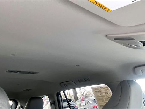 Certified 2023 Toyota Highlander LE image 14