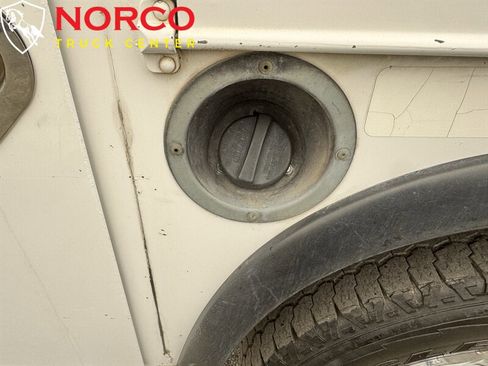 Used 2018 RAM 3500 Tradesman w/ Chrome Appearance Group image 15