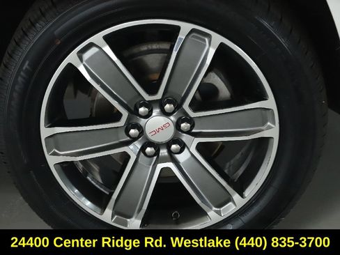 Used 2019 GMC Acadia Denali w/ Technology Package AWD/4WD image 10