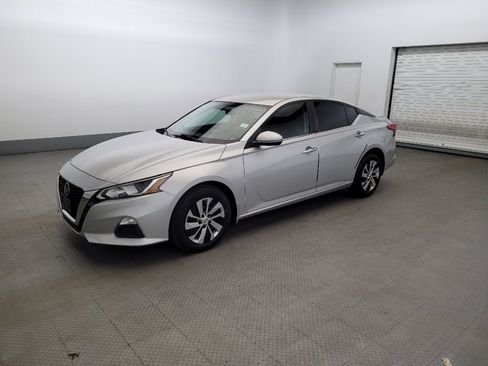 Used 2020 Nissan Altima 2.5 S AWD/4WD image 2