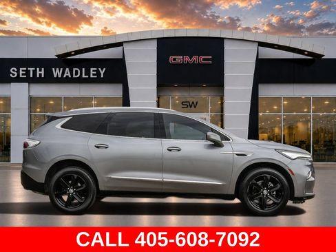 Used 2024 Buick Enclave Essence w/ Sport Touring Edition FWD image 65