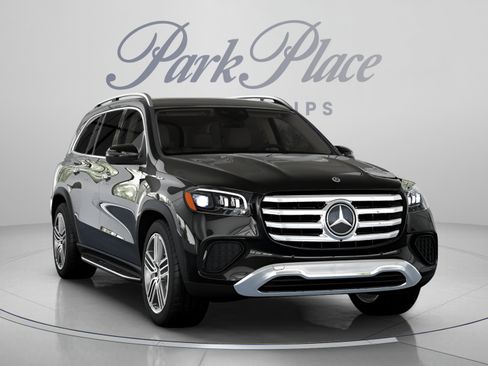 Used 2026 Mercedes-Benz GLS 450 4MATIC image 33